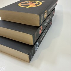 📚 The Hunger Games Trilogy Boxed Set | Suzanne Collins | 3 Books | Good