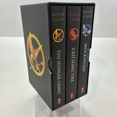 📚 The Hunger Games Trilogy Boxed Set | Suzanne Collins | 3 Books | Good