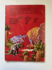 Vintage Golden Press Golden Exploring Earth Book Dinosaurs PB 1973 Illus