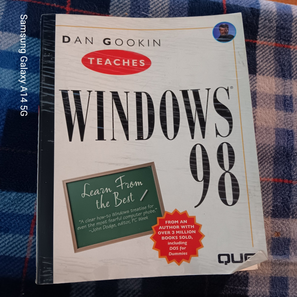 DAN GOOKIN Teaches Windows 98 Beginners Computer Guide QUE Paperback 1998 7×9