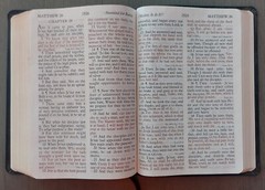 Holy Bible Premium Bonded Leather B&H KJV Giant Print Edition Red Letter 1982 VG