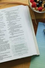 Flourish: The NIV Bible for Women, Hardcover, Multi-color/Cream, Comfort Print