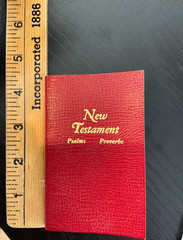 Vintage Pocket New Testament Bible 1968 National Bible Press Red USA Jesus