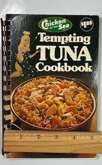 Tempting Tuna Cookbook 1976 Chicken Of The Sea 128 pages VTG