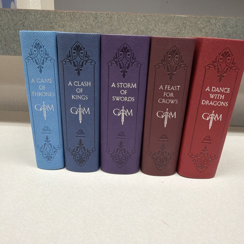 A Game of Thrones: A Song of Ice and Fire, Leather-Cloth 5-Book Set