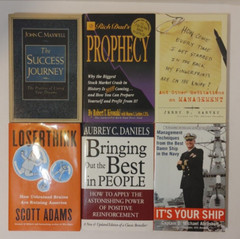 RANDOM Mix Lot of 7 Business Management Finance Leadership Marketing Book Bundle
