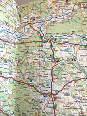 Samochodowy Atlas Polska 1:500 000 – US seller, Charity Consignment