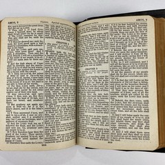 The Holy Bible King James Version Self-Pronouncing 1940s National Bible Press