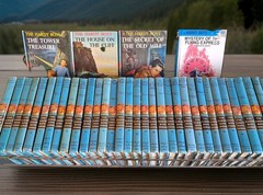 Vintage 1960s–1970s Hardy Boys Books Lot of 43 Grosset & Dunlap Blue Spine