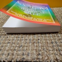 The Power of Auras: Tap Into Your Energy Field, Susan Shumsky (FC 71A/1 D67)