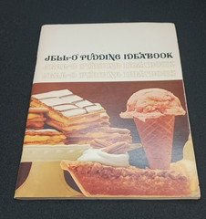 Jell-O Pudding Idea Book 1st Edition 1968 Vintage Cookbook Color Photos 44 Pages