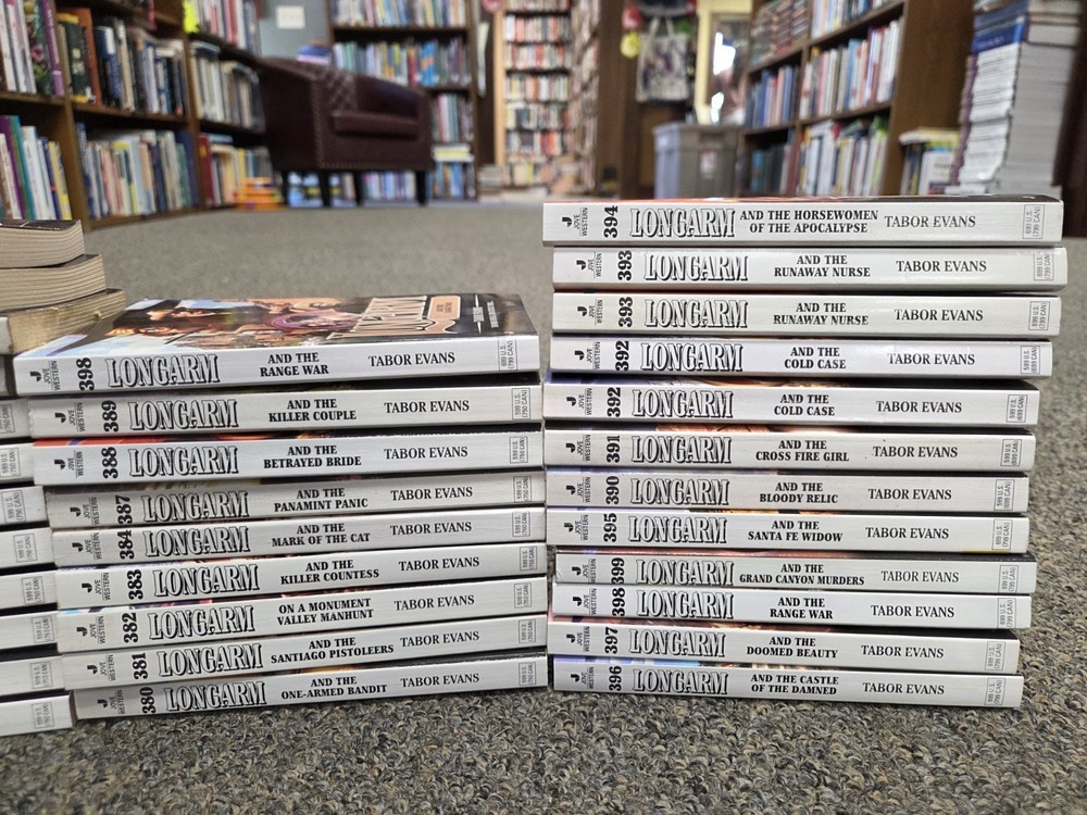 Longarm Western Lot 103 Books Tabor Evans Paperback Collection #347-428
