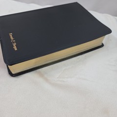 Holy Bible NKJV RLE Giant Print Thomas Nelson 334 Black Bonded Leather 1992