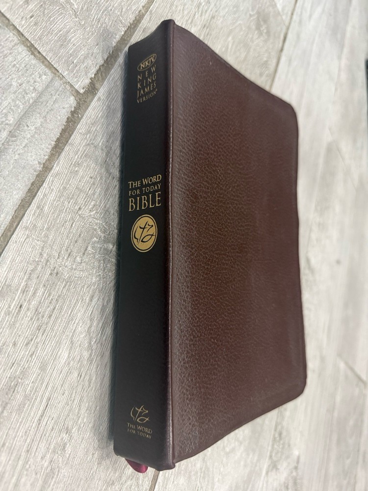 ✝️ The Word For Today Bible Chuck Smith Calvary Chapel Genuine Brown Leather