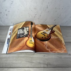 The Ultimate Illustrated History Clapton! By Chris Welch, 2011