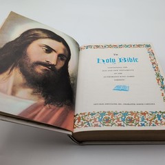 Vintage Large Holy Bible King James Version 1960 White Gold Edges HC Georgia