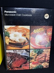 Vintage Panasonic Microwave Oven Cookbook 1974 recipes color pictures 138 pages