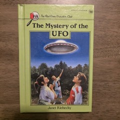 The Mystery of the UFO Janet Riehecky Hardcover Book The Red Door Detective Club