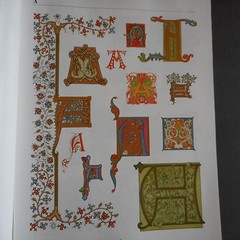 Dover Pictorial Archive: Illuminated Initials in Full Color : 548 Designs (1995,