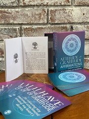 Gratitude Affirmations Daily Guidence 71 Card Deck & Guide Book