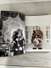 Vanity Fair: the Portraits : A Century of Iconic Images by Graydon Carter. Lib