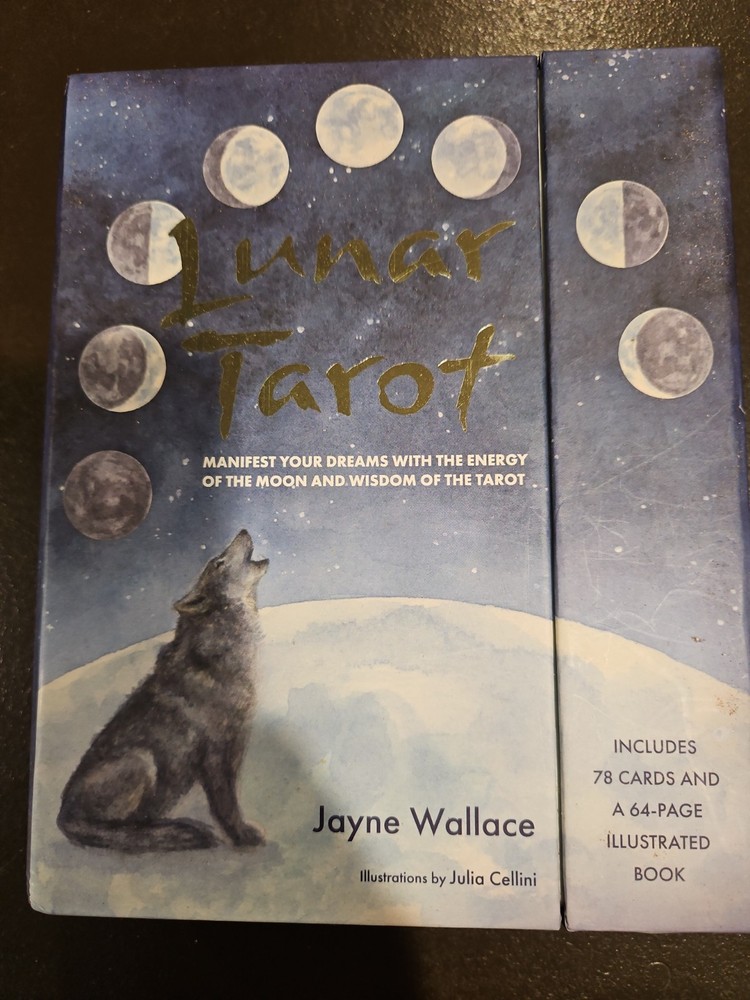 Lunar Tarot: Manifest your dreams 78 Cards 64 Page Book