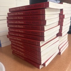 Tuesdays with Morrie: By Mitch Albom: Set of 29