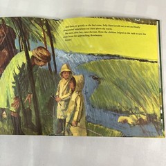 Vintage Hardcover Books Lot of 3 Austrailian Golden Book Sky Hills Earth 1970s