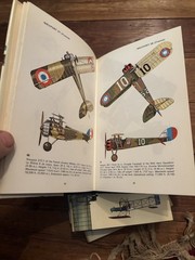 Lot of 4 Kenneth Munson pocket Aircraft encyclopedias, Blandford Press, WW 1&2