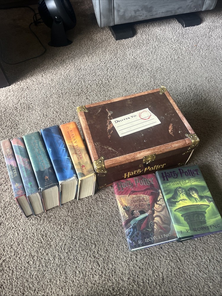 Harry Potter Boxed Set Hardcover Books 1-7 in Trunk Chest Limited Edition READ