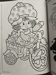 🍓THE WORLD of STRAWBERRY SHORTCAKE BERRY CUTE Coloring & Activity Book🍓