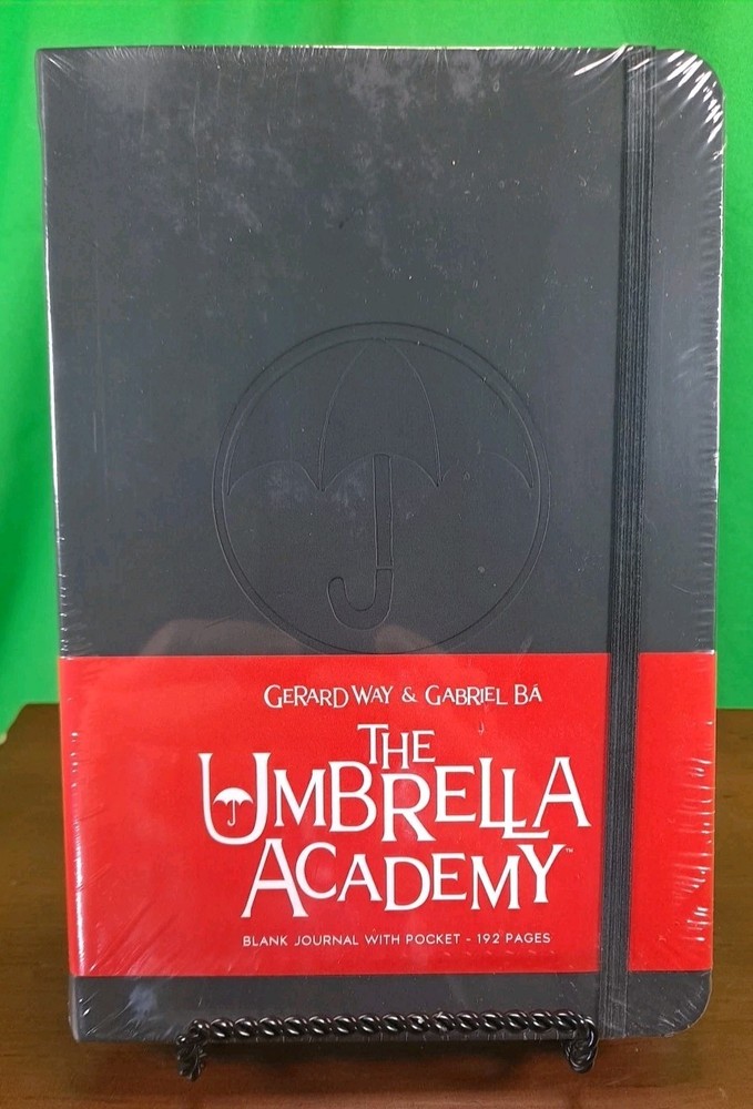 New „The Umbrella Academy” Blank Leather Bound Journal with Pocket 192 Pages