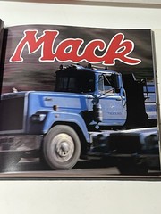 MACK BULLDOG OF AMERICAN HIGHWAYS BOOK PHOTOS BY HENRY RASMUSSEN 1987 128pp