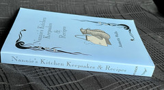 Nannie’s Kitchen Keepsakes & Recipes Appalachian Cookbook Jeanette Walls SIGNED