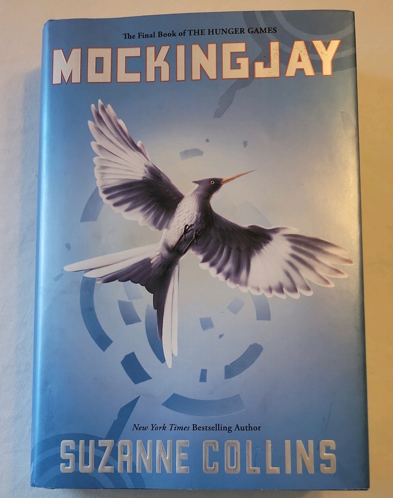 MOCKING JAY SUZANNE COLLINS FIRST EDITION **FREE SHIPPING**