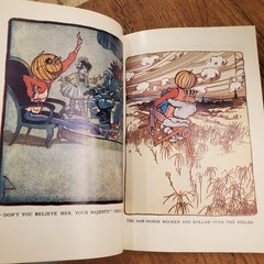 1961 Marvelous Land of Oz With 16 Color Plates! L. Frank Baum Vintage Paperback
