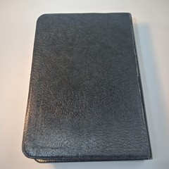 The Living Bible Paraphrased 1977 Compact Vintage Tyndale Black Bonded Leather