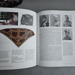Textiles of Southeast Asia: Tradition, Trade, and Transformation Robyn Maxwell