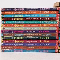 Lot of 29 Vintage Goosebumps Books R.L. Stine Apple Fiction Triple Header #1-46