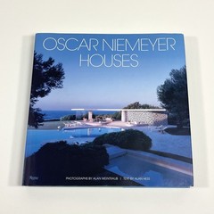 Oscar Niemeyer Houses By Alan Hess and Alan Weintraub Hardcover