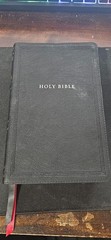 NKJV, Personal Size Reference Bible, Sovereign Collection, Leathersoft, Black,..