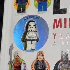 LEGO Minifigure Year by Year: A Visual History Book w/ 3 MiniFigures 2013
