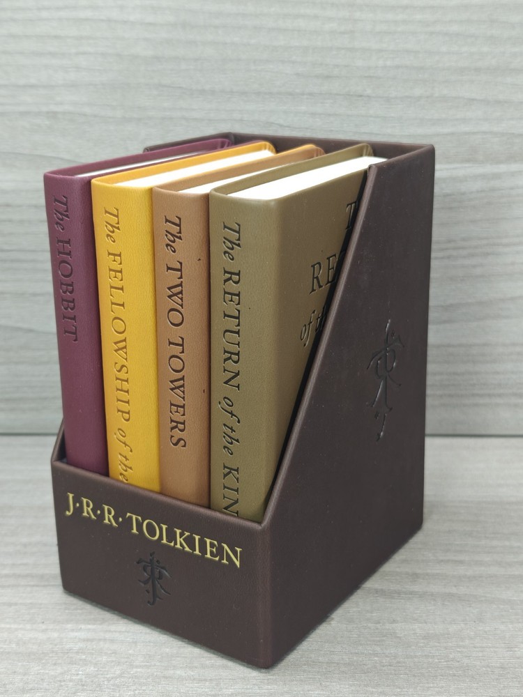 4 Book Boxed Set J.R.R TOLKIEN: HOBBIT & LORD OF THE RINGS – Leather Pocket Size