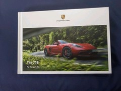 Porsche 718 Cayman/Boxster ENGLISH catalog published April 2018 MINT CONDITION