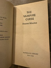 THE VAMPIRE CURSE By Daoma Winston 1971 Gothic Horror 1st Ed / 1st Print PB RARE