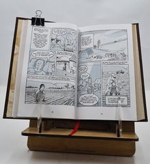 Fun Home: A Family Tragicomic By Bechdel, Alison [Premium Leather Bound]