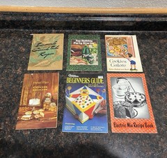 Vintage 1940’s-60s Lot of Recipe Booklets Pamphlets Advertising Cookbooks