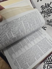 Holy Bible New King James Version NKJV Giant Print Red Letter Nelson 993BG 1982