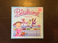 Pinkalicious Gift Set (6 Hardcover Books, Poster, Jigsaw Puzzle, 3 Paperbacks)