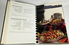 CHANGING THYMES Cookbook Austin Junior Forum 1995 381 pages Spiral Bound